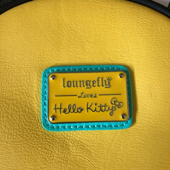 FREE SHIPPING! RARE HELLO KITTY-Loungefly (NWT) Lemon Crossbody Handbag - Picture 7 of 10